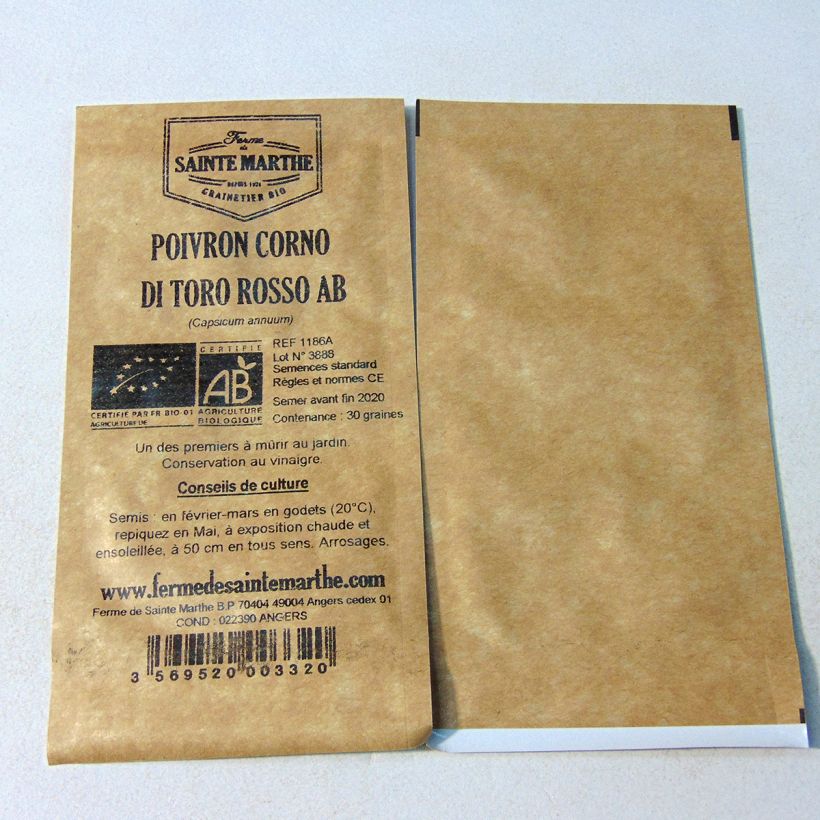 Esimerkki toimitetusta Paprika Corno di Toro Rosso luomu - Ferme de Sainte Marthe 30 siemenen pussi-taimesta
