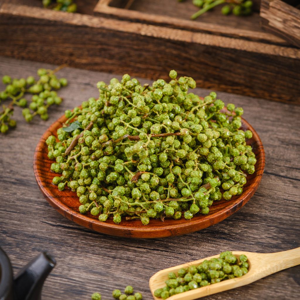 Idänlimopuu - Zanthoxylum schinifolium